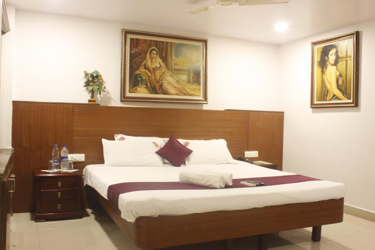 Hotel Chandra'S Visakhapatnam Ngoại thất bức ảnh
