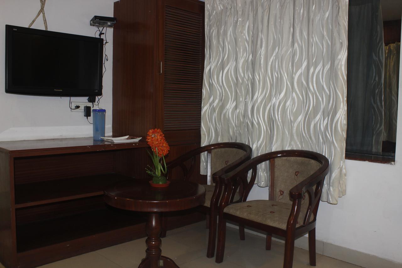 Hotel Chandra'S Visakhapatnam Ngoại thất bức ảnh