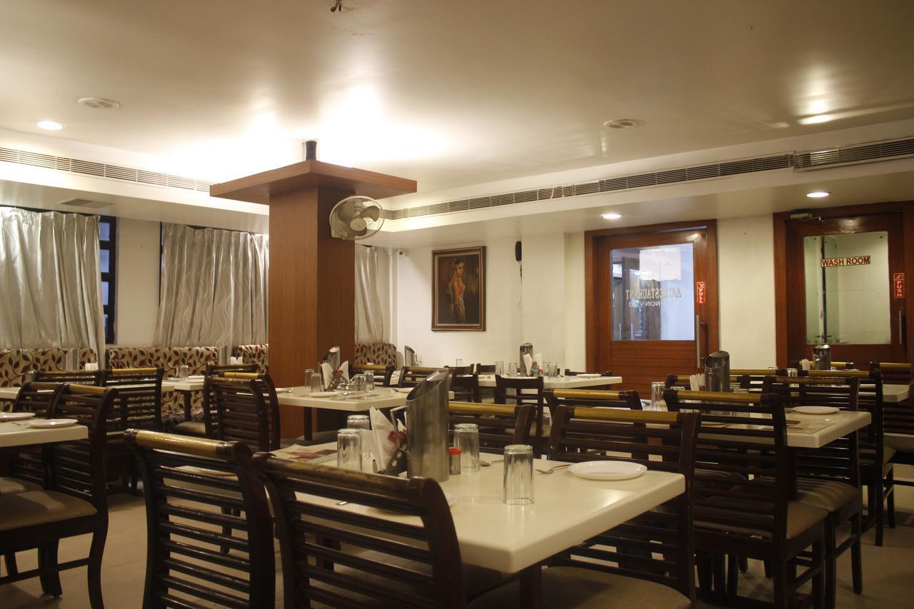 Hotel Chandra'S Visakhapatnam Ngoại thất bức ảnh