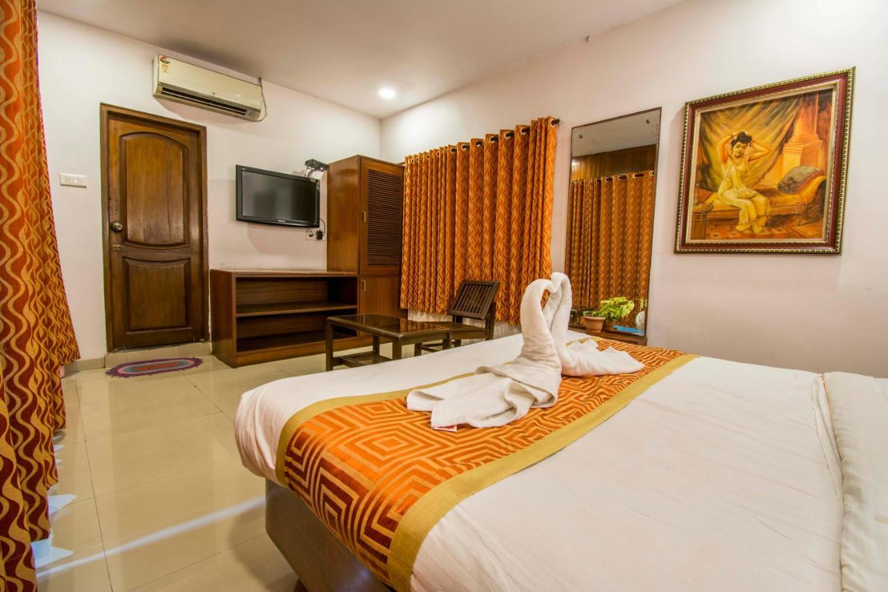 Hotel Chandra'S Visakhapatnam Ngoại thất bức ảnh
